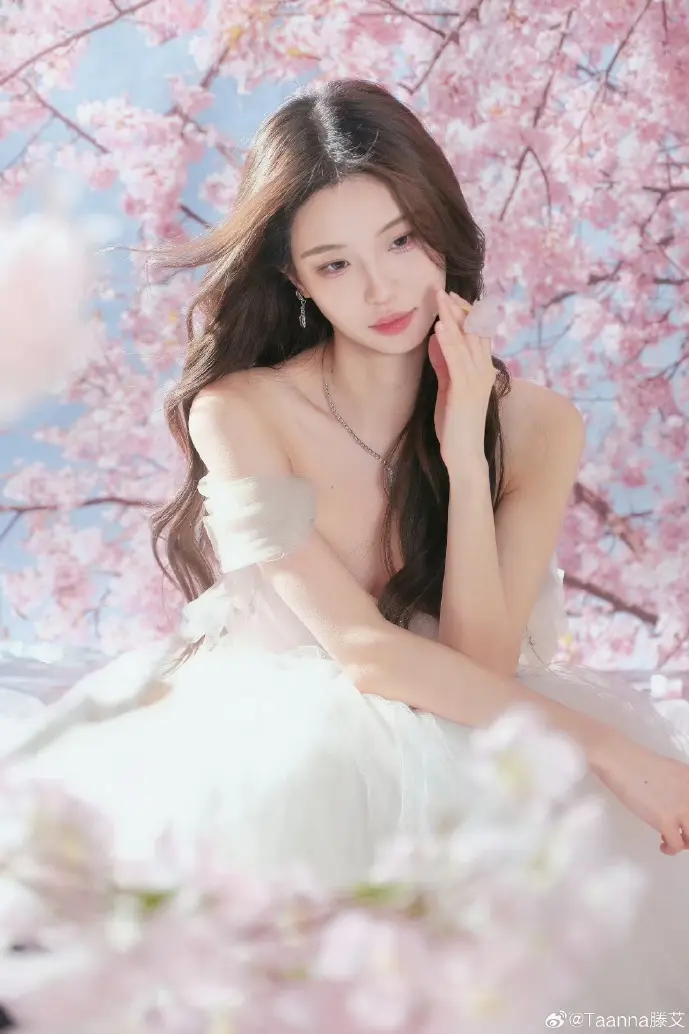 太空卫星网络示意图